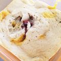 クックTAOYCI☆'s cooksnap of when they made レンジで簡単混ぜるだけソーセージ蒸しパン.