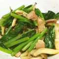 ねこらー's cooksnap of when they made ♡簡単♡小松菜、ベーコンと時々しめじ。.