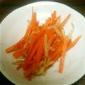 しおコンブ's cooksnap of when they made 後もう一品に♪人参ともやしのナムル♡.