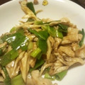 サトモユリア's cooksnap of when they made 舞茸マジック！柔らか豚肉のオイスター炒め.