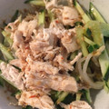 berry☆'s cooksnap of when they made 麺や肉に！旨辛万能たれ！ 棒棒鶏ソース　.
