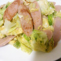 スリーエクボ's cooksnap of when they made キャベツと卵と魚肉ソーセージの炒めもの.
