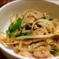 takabon's cooksnap of when they made 豚こまともやしのオイスターソース炒め.