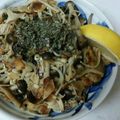そよ風ソヨン's cooksnap of when they made えのきとしめじのガーリックバター♪.