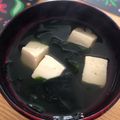 リラシャン's cooksnap of when they made 豆腐とわかめの味噌汁.