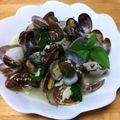 megchano's cooksnap of when they made アサリの酒蒸し　バジルバター風味.