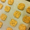 ponta２歳's cooksnap of when they made 簡単☆きなこ黒ごまクッキー.