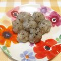 みんとこ's cooksnap of when they made ダシダで味つけ胡麻里芋団子.