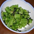 ＊♪えり♪＊'s cooksnap of when they made シカクマメの塩昆布あえ.