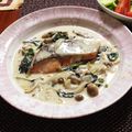 はにわー's cooksnap of when they made 秋鮭のムニエル～きのこのクリームソース～.