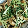 息子は怪獣♪'s cooksnap of when they made 水菜と舞茸の醤油炒め☆お弁当用☆.