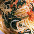 料理が苦手なたま's cooksnap of when they made 簡単♪トマトとほうれん草のパスタ.