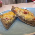 tanta328's cooksnap of when they made チーズマヨ☆ウインナートースト★☆.