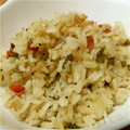 ✾せん✾'s cooksnap of when they made 炊飯器deとっても簡単ピラフ.
