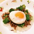 嘆きの料理上手's cooksnap of when they made オクラと鶏そぼろの温玉のせ丼(⋈･◡･).