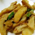 がーでんいーる's cooksnap of when they made 活焼ちくわdeじゃがにんにくバター炒め♪.