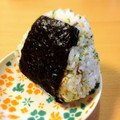 suziehippy's cooksnap of when they made 塩さばと青海苔のおにぎり.