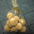 かっちママ's cooksnap of when they made きな粉スノーボール.