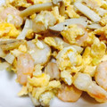 下条ぴっころ's cooksnap of when they made 酒ツマ　むき海老とシメジの塩炒め.