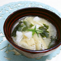 赤い電話's cooksnap of when they made 長芋と油揚げのお味噌汁.