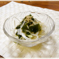 ★ルンルン★'s cooksnap of when they made わかめと玉ねぎの簡単酢の物.