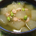yutampo09's cooksnap of when they made おでんの素で簡単！冬瓜とカニカマの煮物.