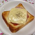 mario大好き's cooksnap of when they made 我が家で人気☆ハムチーズトースト.