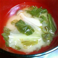 Yuzuksc's cooksnap of when they made レタスと大根としめじの味噌汁.
