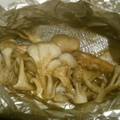 liutan's cooksnap of when they made 鮭ときのこのごま油ホイル焼き.