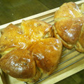 kirinda's cooksnap of when they made しーっとり☆はちみつとくるみのパン.