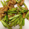 サクタロー's cooksnap of when they made アスパラとカリカリ鶏皮の甘辛炒め.
