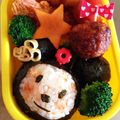yucahoney's cooksnap of when they made 簡単キャラ弁当♪ミニーちゃん【ミッキー】.