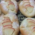 ジニー's cooksnap of when they made 林檎とクリームチーズのハニースイートパン.
