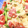 うめうめうめっこ's cooksnap of when they made 簡単すぎる卵とアスパラとトマトの炒め物.