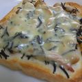 亜久里's cooksnap of when they made ひじきの煮物de和風トースト.