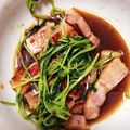 ゆんゆるん's cooksnap of when they made 簡単☆ウィンナーと豆苗のオイスター炒め.