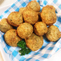 monchan♪♪'s cooksnap of when they made 里芋のふわふわ揚げ.