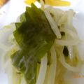 かすてら１２'s cooksnap of when they made もやしとわかめのサラダ.