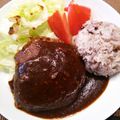 にったんはは's cooksnap of when they made 我が家のハンバーグ＊きのこソースで煮込む.