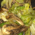 す1222's cooksnap of when they made レタスと舞茸のさっぱり炒め♡.