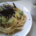 kazyue's cooksnap of when they made 梅とアボカドのパスタ.