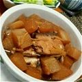 mahochan1's cooksnap of when they made 凄く簡単にぶりのあらでぶり大根.