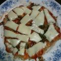 チビ太のおでん's cooksnap of when they made お好み焼きピザ.