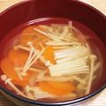 ポヴナ's cooksnap of when they made ☆すぐできる！ニンジンとエノキのスープ☆.