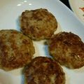 kam嫁's cooksnap of when they made 簡単ハンバーグたね (レンジで時短).