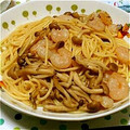 ひろにゃーん's cooksnap of when they made 【節約】エビとしめじの和風パスタ.