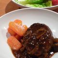 gakoちゃん's cooksnap of when they made 楽チン♪ビーフシチューで煮込みハンバーグ.
