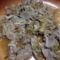★るな☆'s cooksnap of when they made 豚肉と長葱のニンニクポン酢炒め.