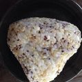 こたつねこくん's cooksnap of when they made ゆかり天かす鰹節めんつゆ おにぎり.