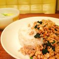 pow虫's cooksnap of when they made 鶏ひき肉とホウレン草のカレーペースト炒め.